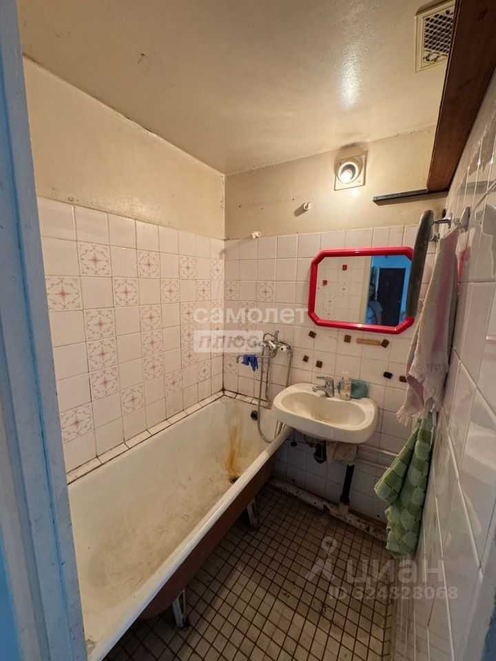 Продажа 3-комн квартиры на вторичном рынке Булатниковский проезд, 6к1