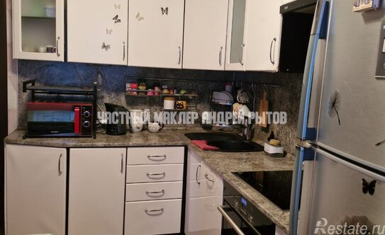 Продажа 2-комн квартиры на вторичном рынке улица Грекова,  д. 9