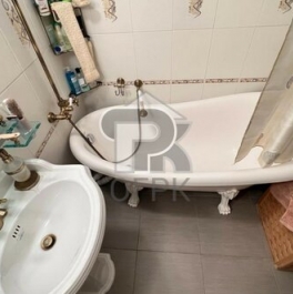 Продажа 2-комн квартиры на вторичном рынке Садовая-Спасская улица