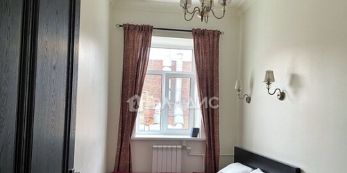 3-комн квартира улица Чехова,  д. 8