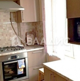 Продажа 5-комн квартиры на вторичном рынке Кленовый бульвар,  д. 10 к2