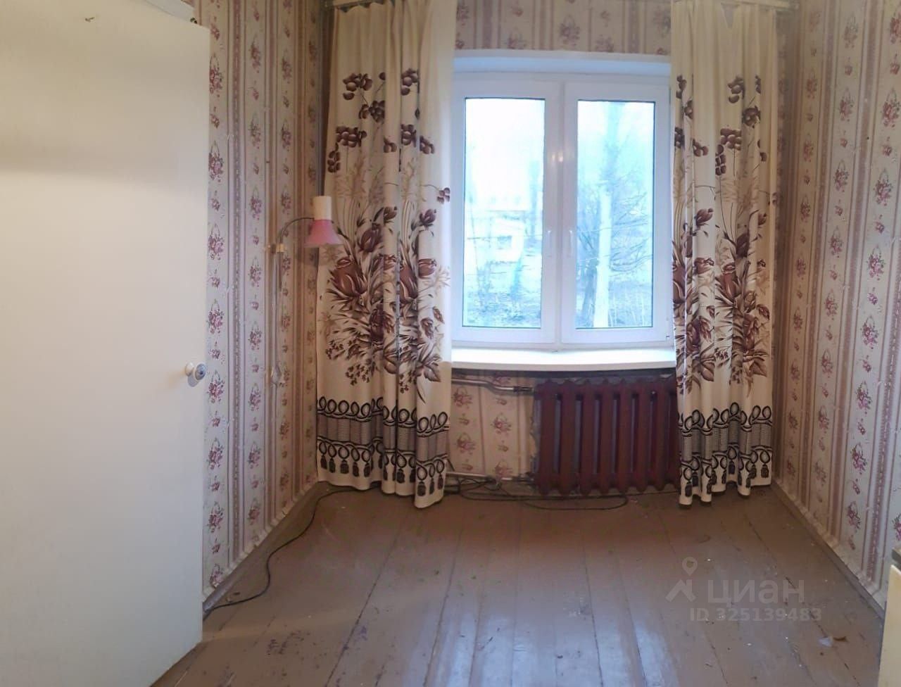 Продажа 2-комн квартиры на вторичном рынке Чехов, улица Гагарина, 47