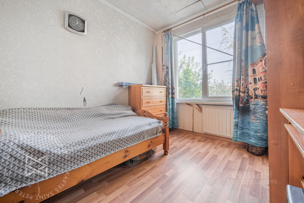 Продажа 4-комн квартиры на вторичном рынке улица Лени Голикова, 30