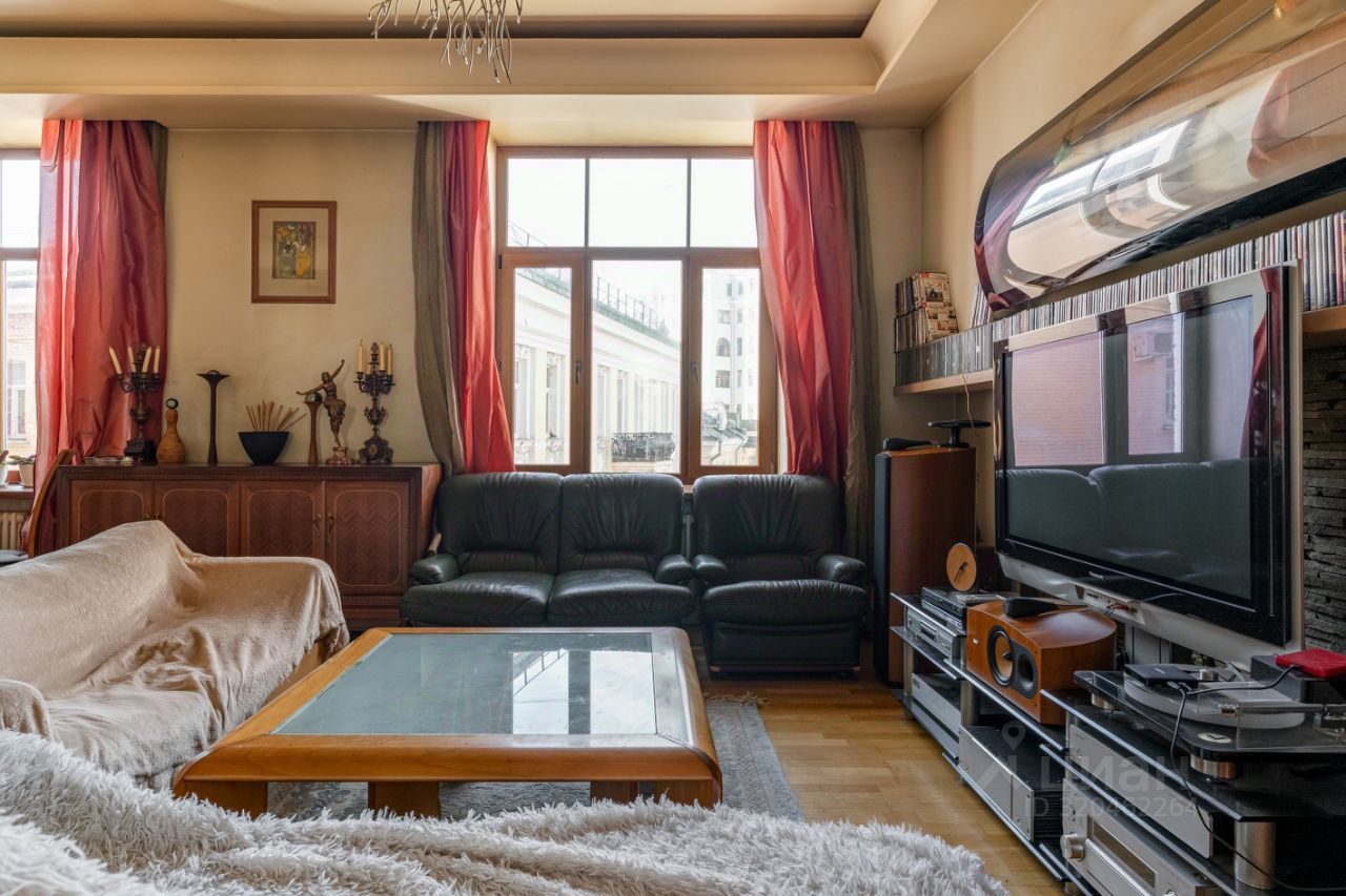 Продажа 5-комн квартиры на вторичном рынке Мясницкая улица, 21С8