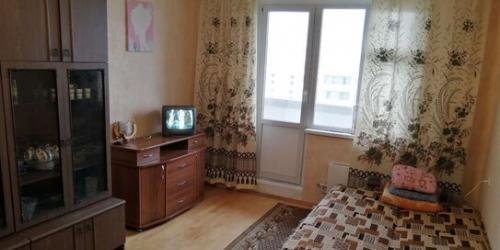 1-комн квартира улица Маршала Савицкого,  д. 32
