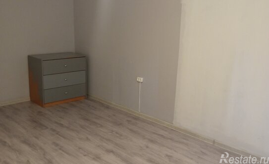 Продажа 1-комн квартиры на вторичном рынке Изумрудная улица,  д. 20