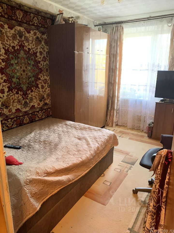 Продажа 3-комн квартиры на вторичном рынке улица Старый Гай,  д. 10