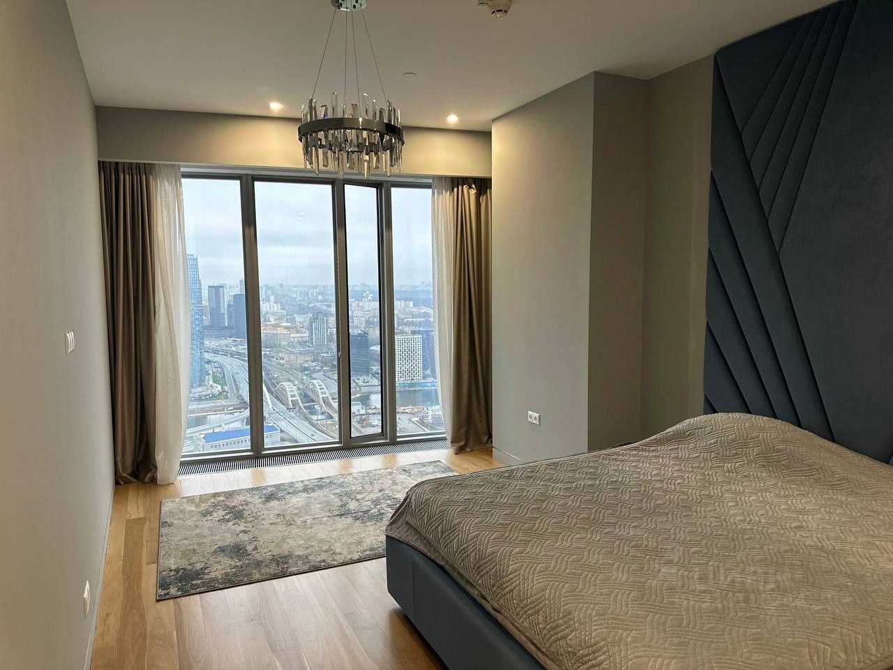 Продажа 2-комн квартиры на вторичном рынке 1-й Красногвардейский проезд, 21с2