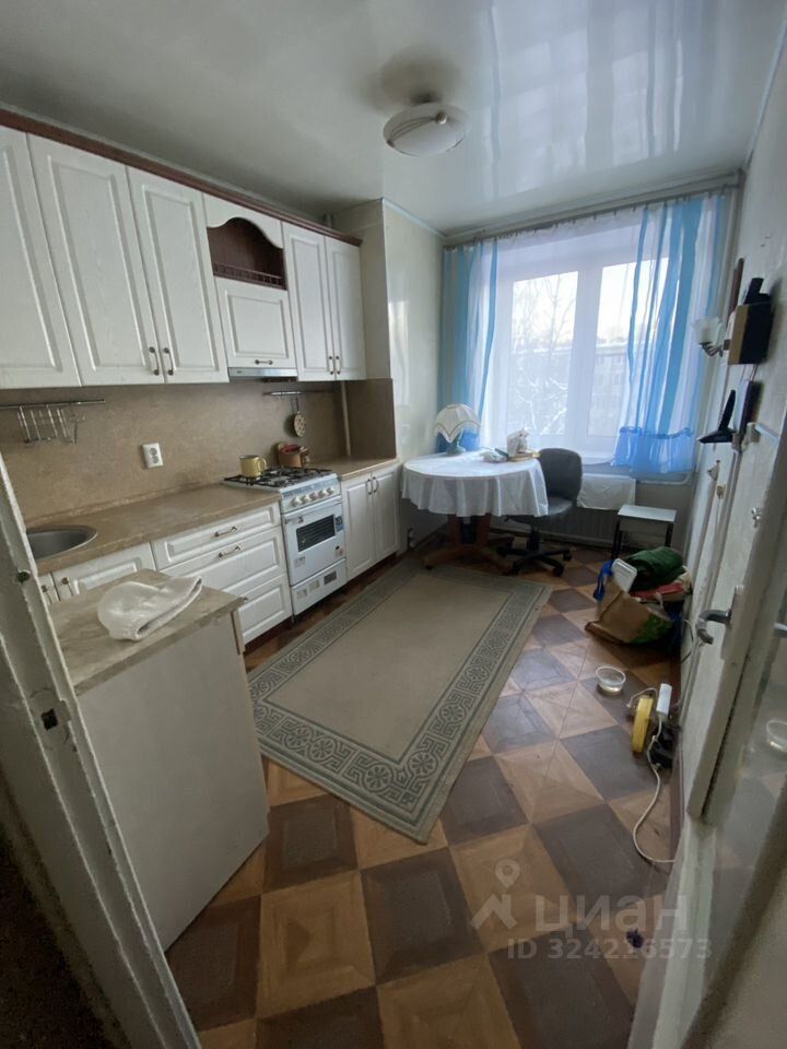 Аренда 1-комн квартиры на вторичном рынке проспект Космонавтов, 82