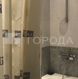 Продажа 2-комн квартиры на вторичном рынке ул Архитектора Власова,  д. 10