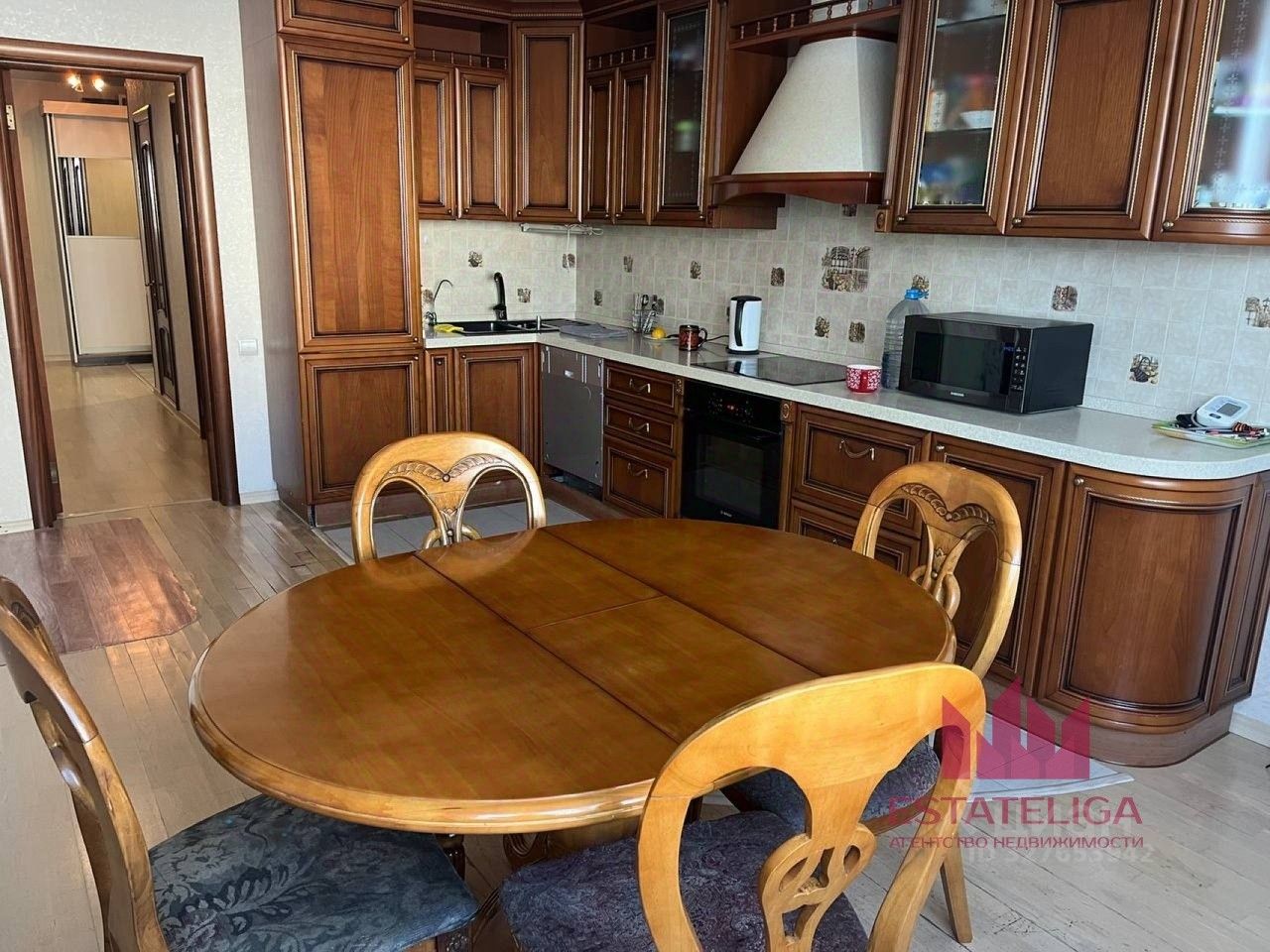 Продажа 3-комн квартиры на вторичном рынке улица Главмосстроя, 10