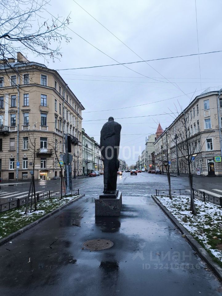 Продажа 5-комн квартиры на вторичном рынке улица Декабристов, 57