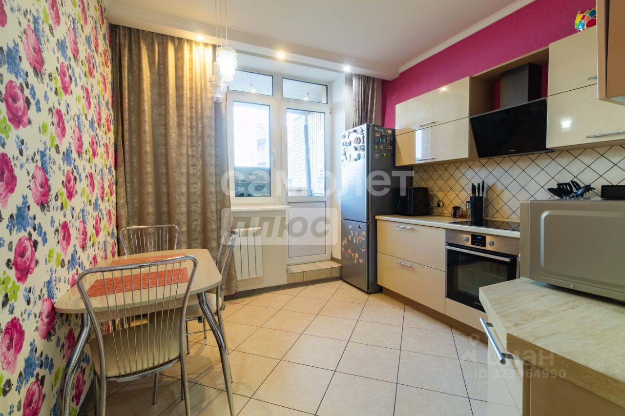 Продажа 2-комн квартиры на вторичном рынке Ново-Сырово мкр, улица Кольцевая,  д. 3