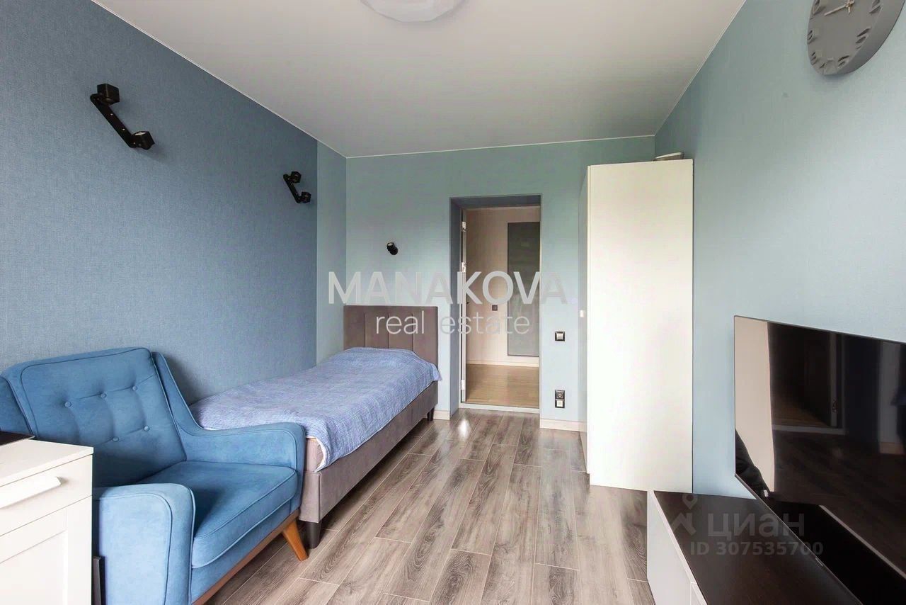 Продажа 5-комн квартиры на вторичном рынке проспект Испытателей, 16