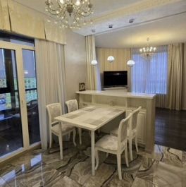 Продажа 3-комн квартиры на вторичном рынке улица Жукова,  д. 3