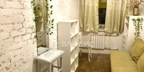 4-комн квартира Полтавская ул,  д. 14
