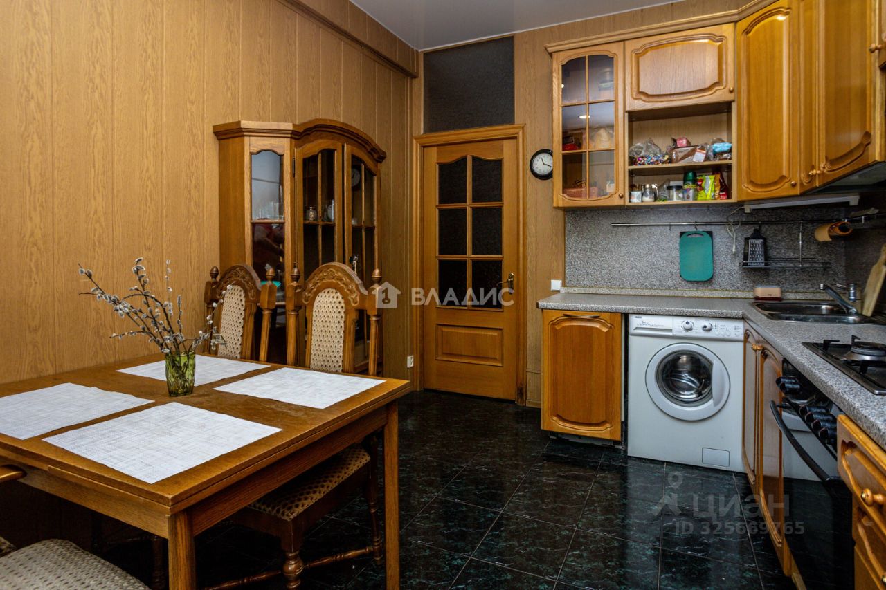 Продажа 3-комн квартиры на вторичном рынке переулок 2-й Хвостов,  д. 12