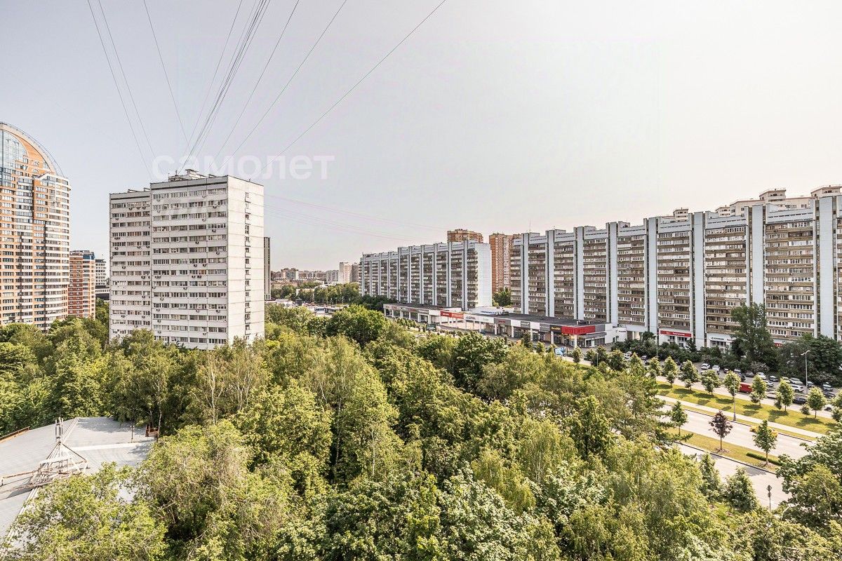 Продажа 3-комн квартиры на вторичном рынке Ленинский проспект, 102