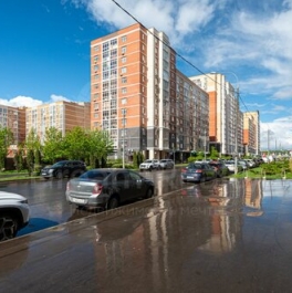 Продажа 2-комн квартиры на вторичном рынке Коммунарка п, Липовый Парк ул,  д. 8 к1