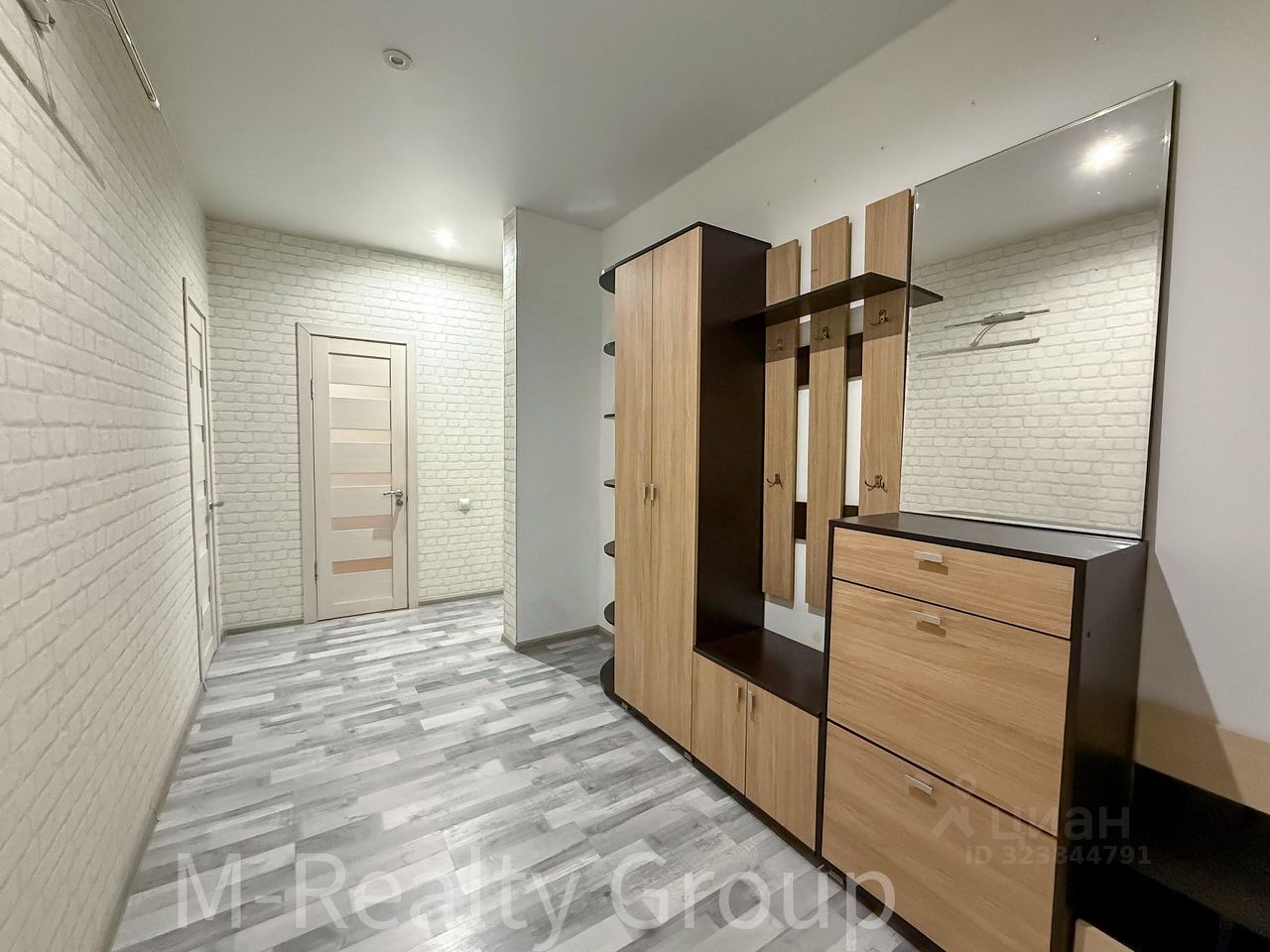 Продажа 2-комн квартиры на вторичном рынке Октябрьский пгт, улица Ленина, 22