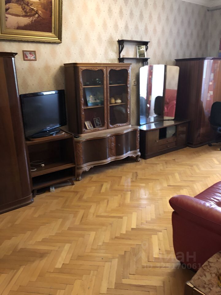 Продажа 3-комн квартиры на вторичном рынке Шарикоподшипниковская улица, 2