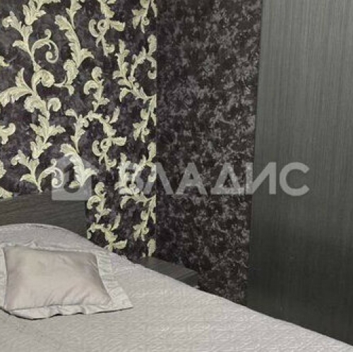 4-комн квартира Композиторов ул,  д. 12