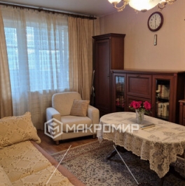 Продажа 1-комн квартиры на вторичном рынке Маршала Захарова ул,  д. 60
