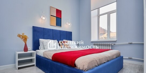 6-комн квартира улица Жуковского,  д. 7-9