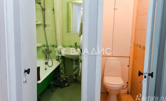 Продажа 2-комн квартиры на вторичном рынке Славы пр-кт,  д. 12,  к. 1