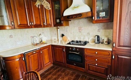 Продажа 3-комн квартиры на вторичном рынке Авиационная улица,  д. 11