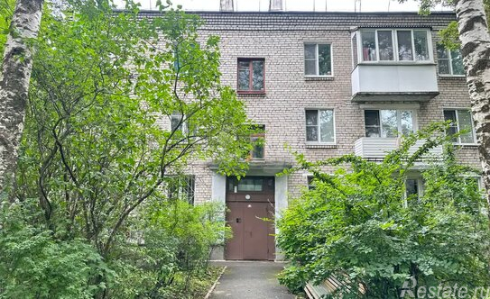 Продажа 2-комн квартиры на вторичном рынке Петергоф г, Озерковая ул,  д. 25