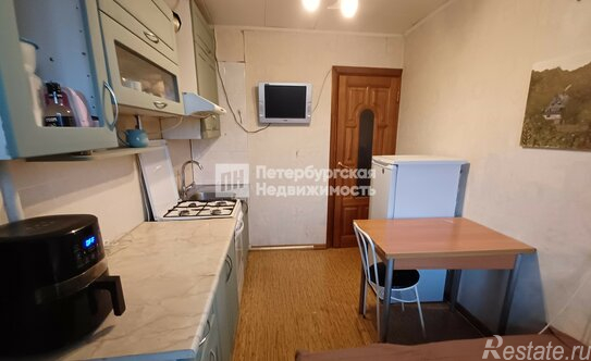 Продажа 1-комн квартиры на вторичном рынке Космонавтов пр-кт,  д. 26