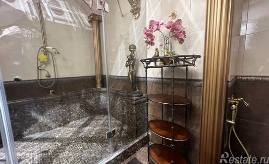 Продажа 4-комн квартиры на вторичном рынке Ленинский пр-кт,  д. 111 к1