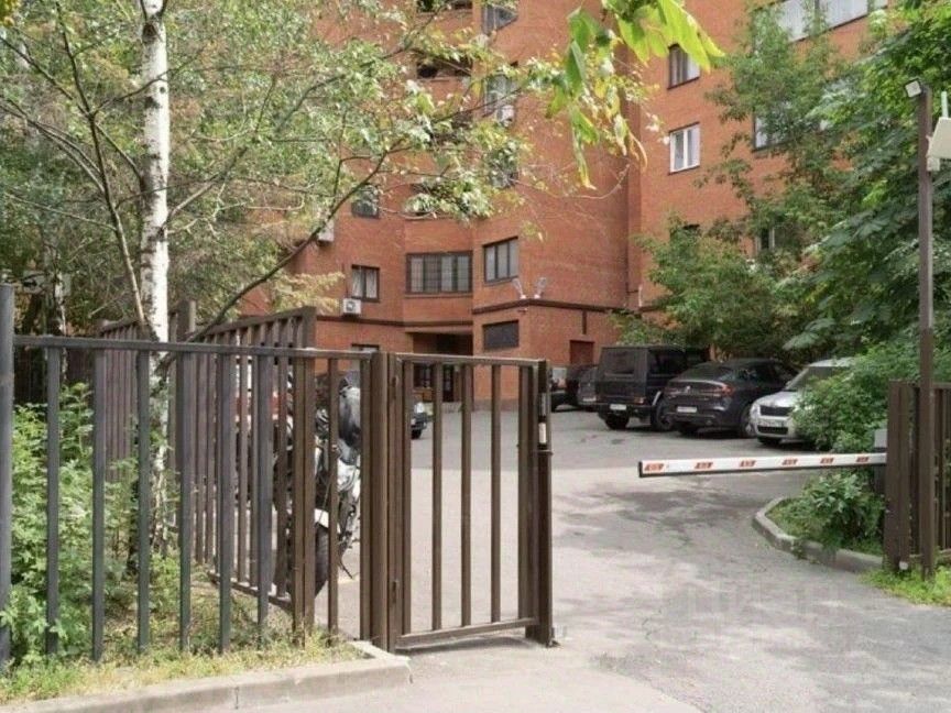 Аренда 4-комн квартиры на вторичном рынке Студенецкий переулок, 3