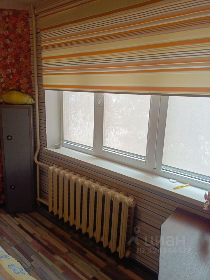 Продажа 3-комн квартиры на вторичном рынке Сланцы, улица Грибоедова, 19