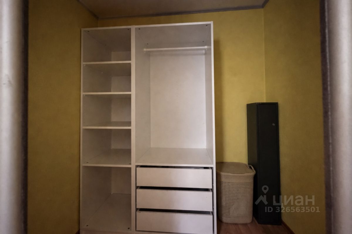 Продажа 1-комн квартиры на вторичном рынке Мебельная улица, 35к2