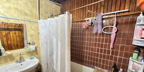 6-комн квартира ул Ставропольская,  д. 1
