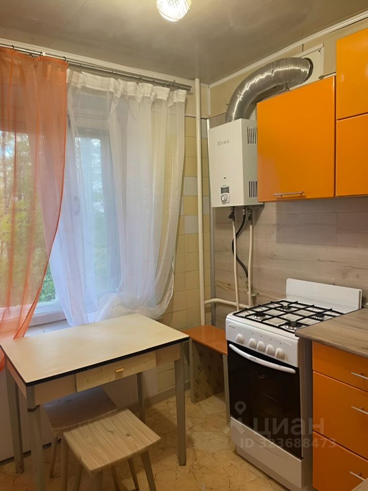 Аренда 1-комн квартиры на вторичном рынке Красное Село, улица Спирина, 16к1