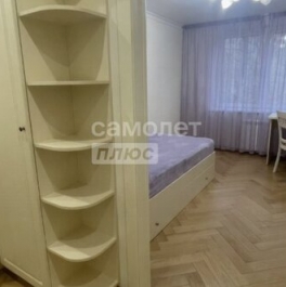 Продажа 4-комн квартиры на вторичном рынке улица Полины Осипенко,  д. 16