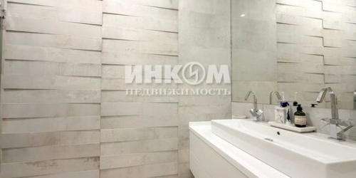 4-комн квартира ул Мосфильмовская,  д. 8,  к. 1