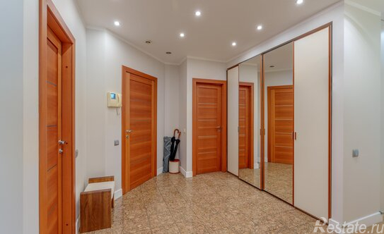 Продажа 5-комн квартиры на вторичном рынке Смоленский 1-й пер,  д. 17