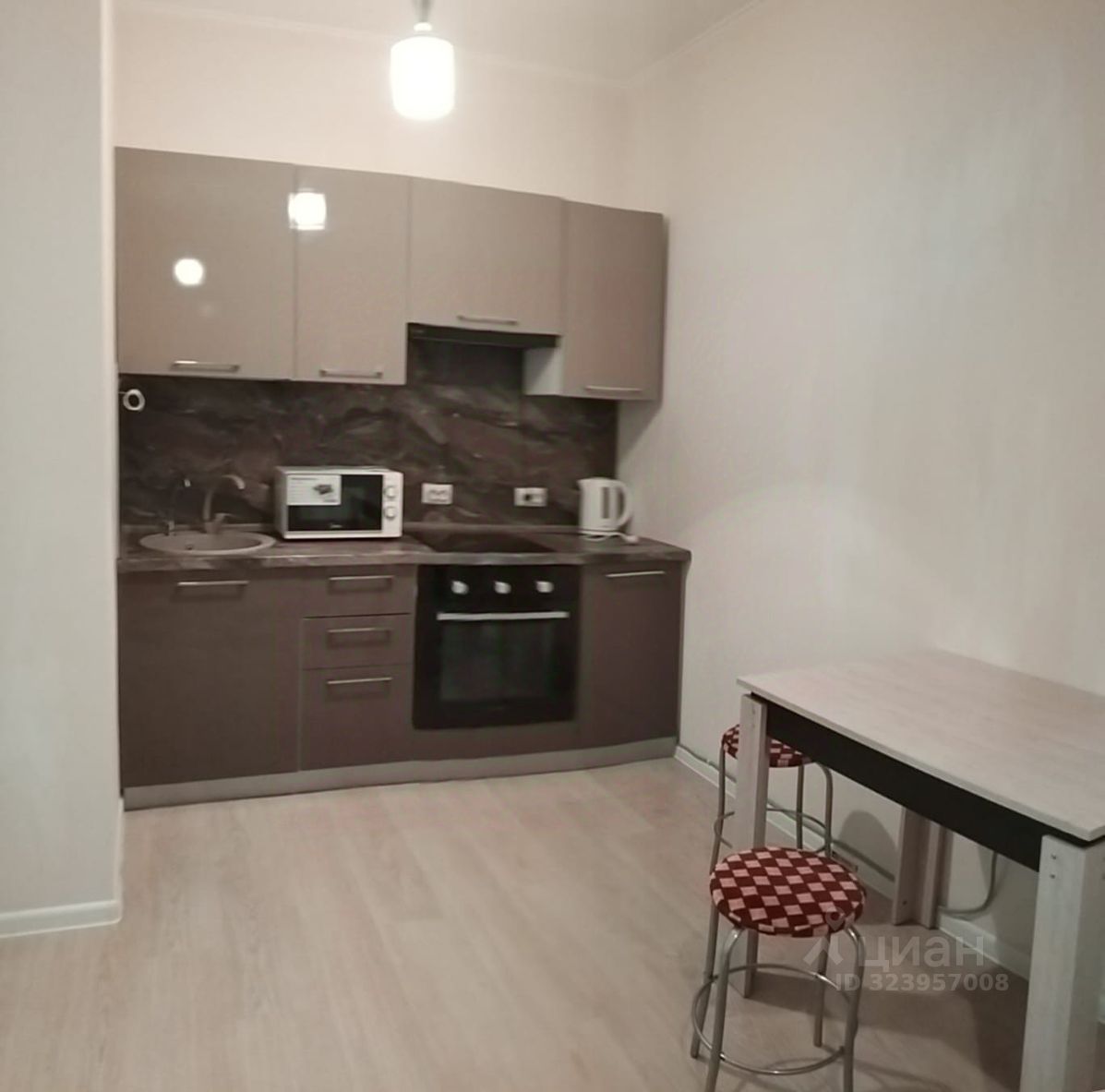 Аренда 1-комн квартиры на вторичном рынке Мирный пгт, улица Академика Северина, 5к1