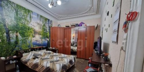 5-комн квартира ул Кирочная,  д. 18