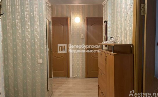 Продажа 2-комн квартиры на вторичном рынке Долгоозёрная улица,  д. 1