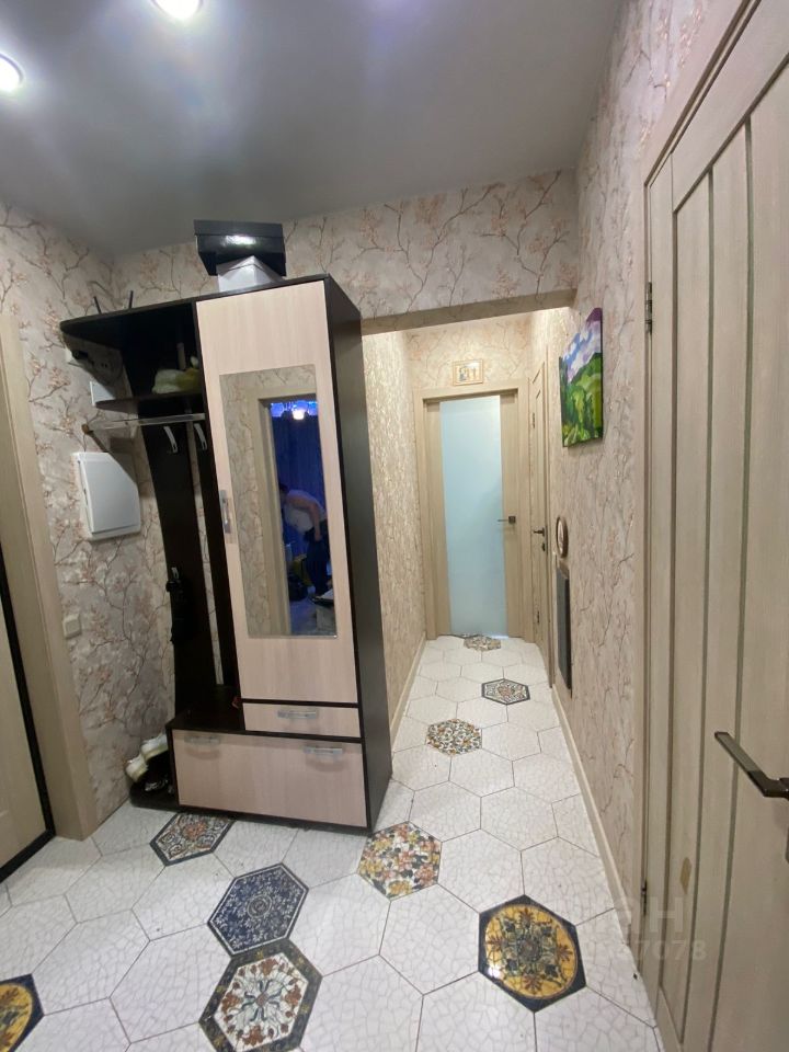 Продажа 2-комн квартиры на вторичном рынке Нахабино пгт, улица Покровская, 6