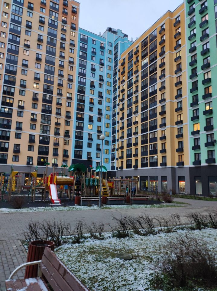 Продажа 1-комн квартиры на вторичном рынке Производственная улица, 10к2