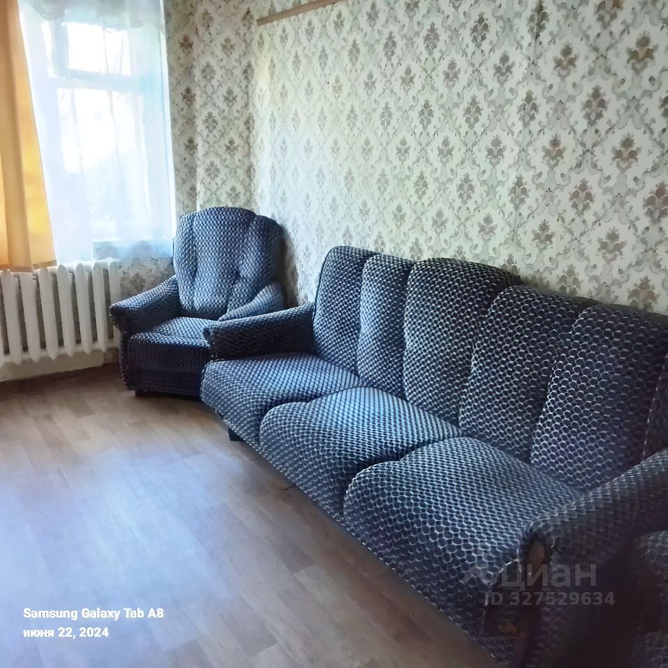 Продажа 2-комн квартиры на вторичном рынке Вырица городской поселок, шоссе Сиверское, 31