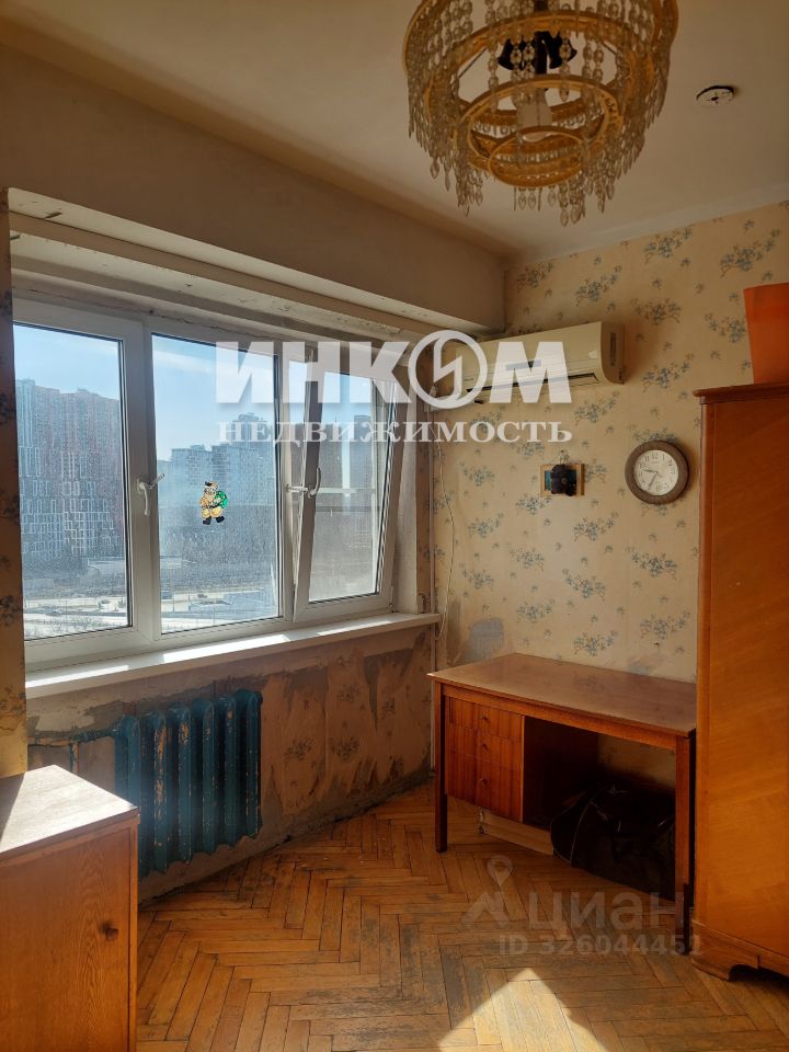 Продажа 2-комн квартиры на вторичном рынке Матвеевская улица, 18К1