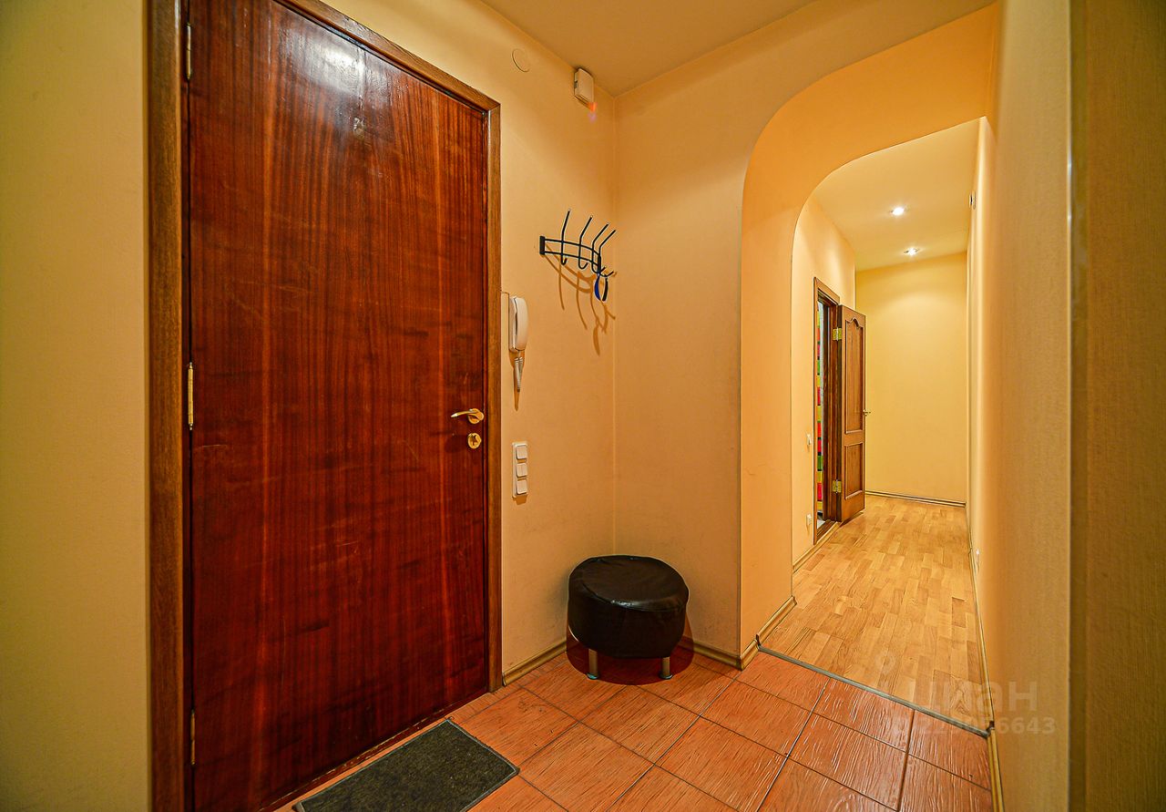 Аренда 2-комн квартиры на вторичном рынке набережная Реки Мойки, 30