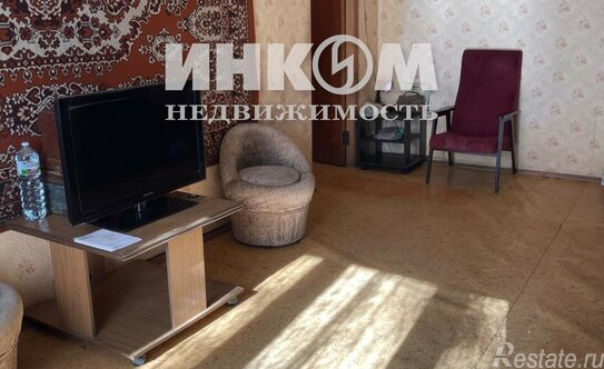 Продажа 1-комн квартиры на вторичном рынке ул Молостовых,  д. 15,  к. 1